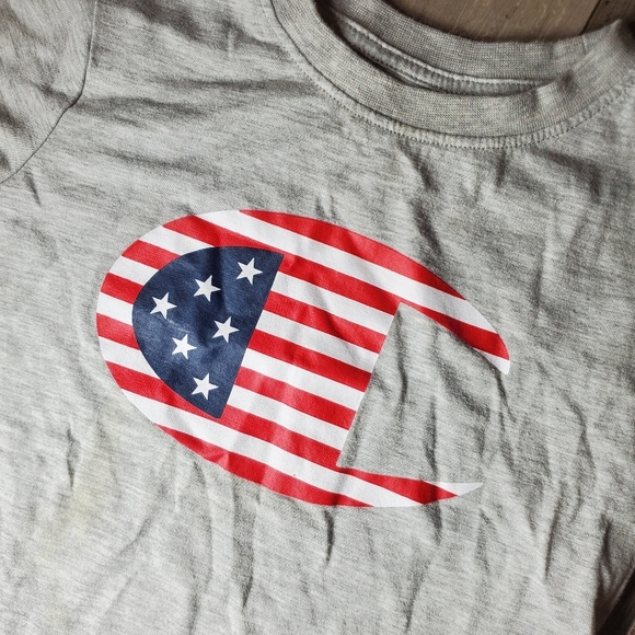 Champion Gray Short Sleeve Crewneck Athletic Logo T-Shirt Boys Size 5 EUC - Picture 6 of 8